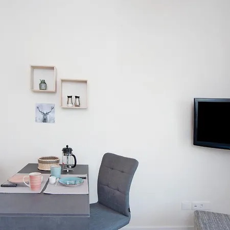 Junge Апартаменты *