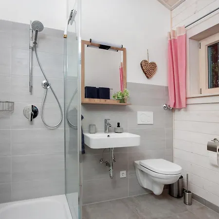 Junge Апартаменты *